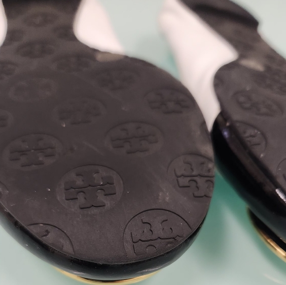 Tory Burch Black and White Flats with Gold Logo GREAT CONDITIONS - Picture 8 of 11